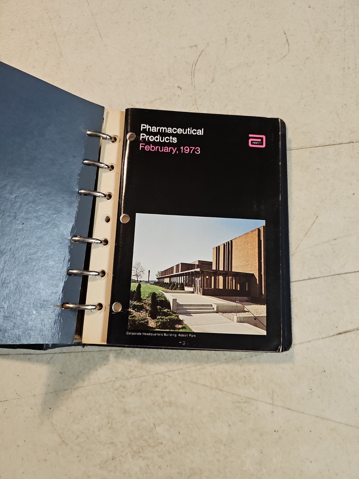Vintage 1973 Abbott Laboratories Pharmaceutical Products Catalog In Binder