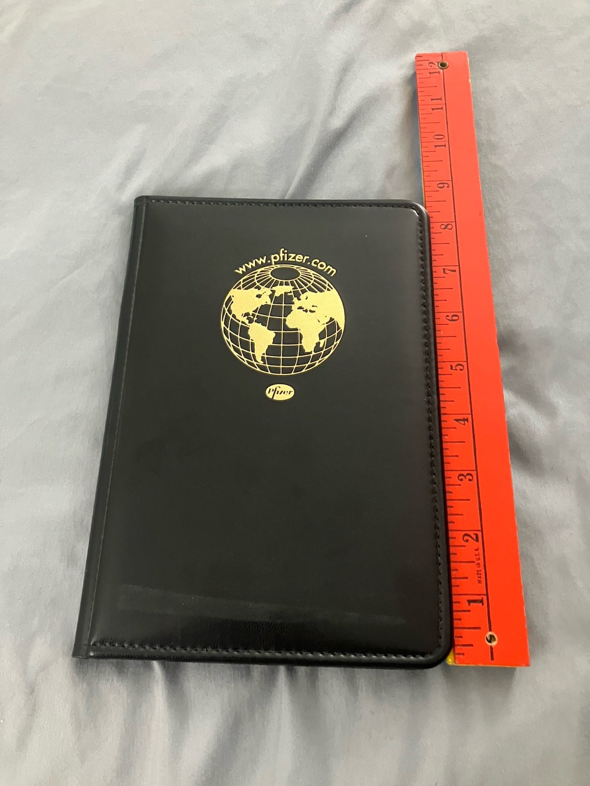 VTG Pfizer Drug Rep Leather Big Pharma Planner Notebook Holder & pill keychain