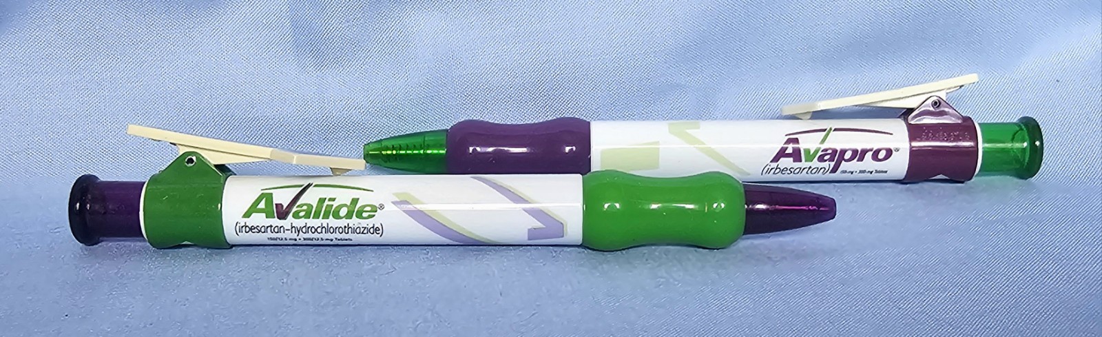2 Avapro AVALIDE Drug Rep Ink PEN Collectible Pharmaceutical Advertising *RARE*