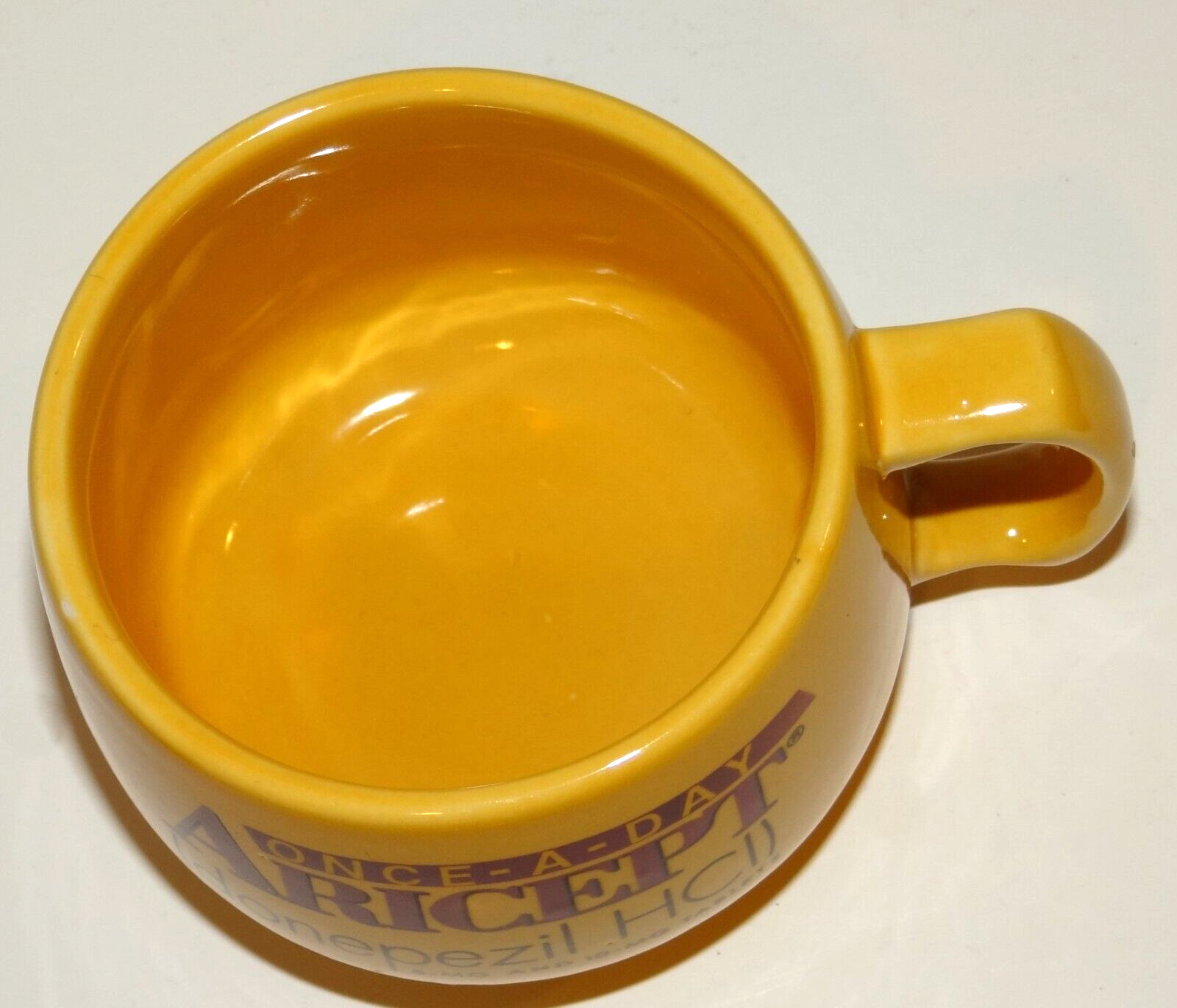 Aricept Drug Rep Pharmaceutical Collectible Coffee Teach Soup Cup Mug Yellow