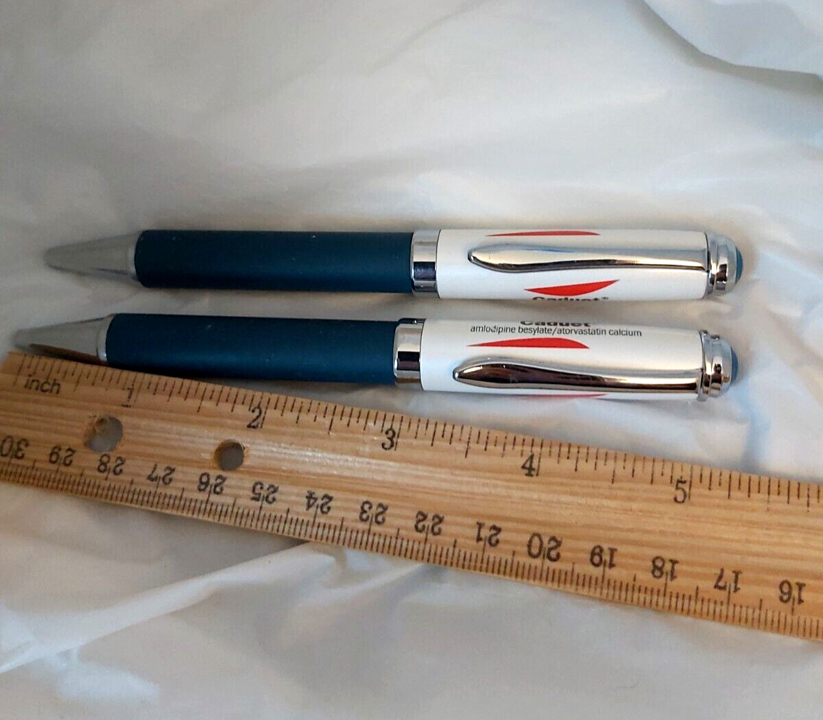 LIPITOR CADUET Drug Rep Pharmaceutical Heavy Metal Twist Barrel Pen Lot SET OF 2