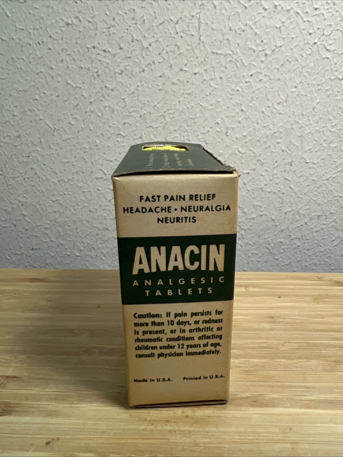 RARE Vtg 1960s ANACIN BOX pharmaceutical physician sample doctor MEDS pills