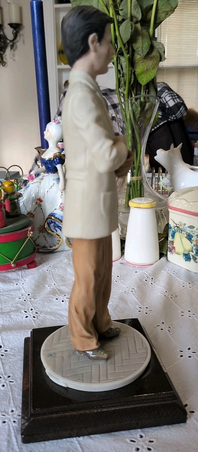 Pharmacy Figurine , statue A. Belcarl 11 Inches Made In Italy