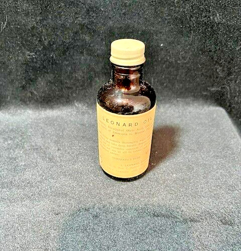 Vintage Leonard Oil Nasal Spray Medicine Bottle Leonard Distributor NY – FULL!