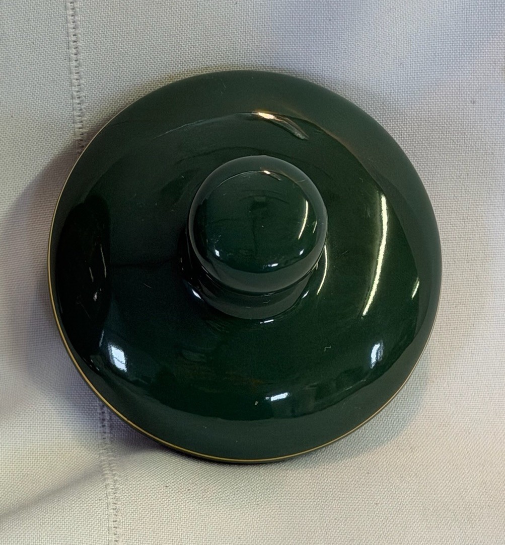 Eli Lilly Ceramic Green Gold Trim Apothecary Jar Symphytum Officinale #13-926 8″