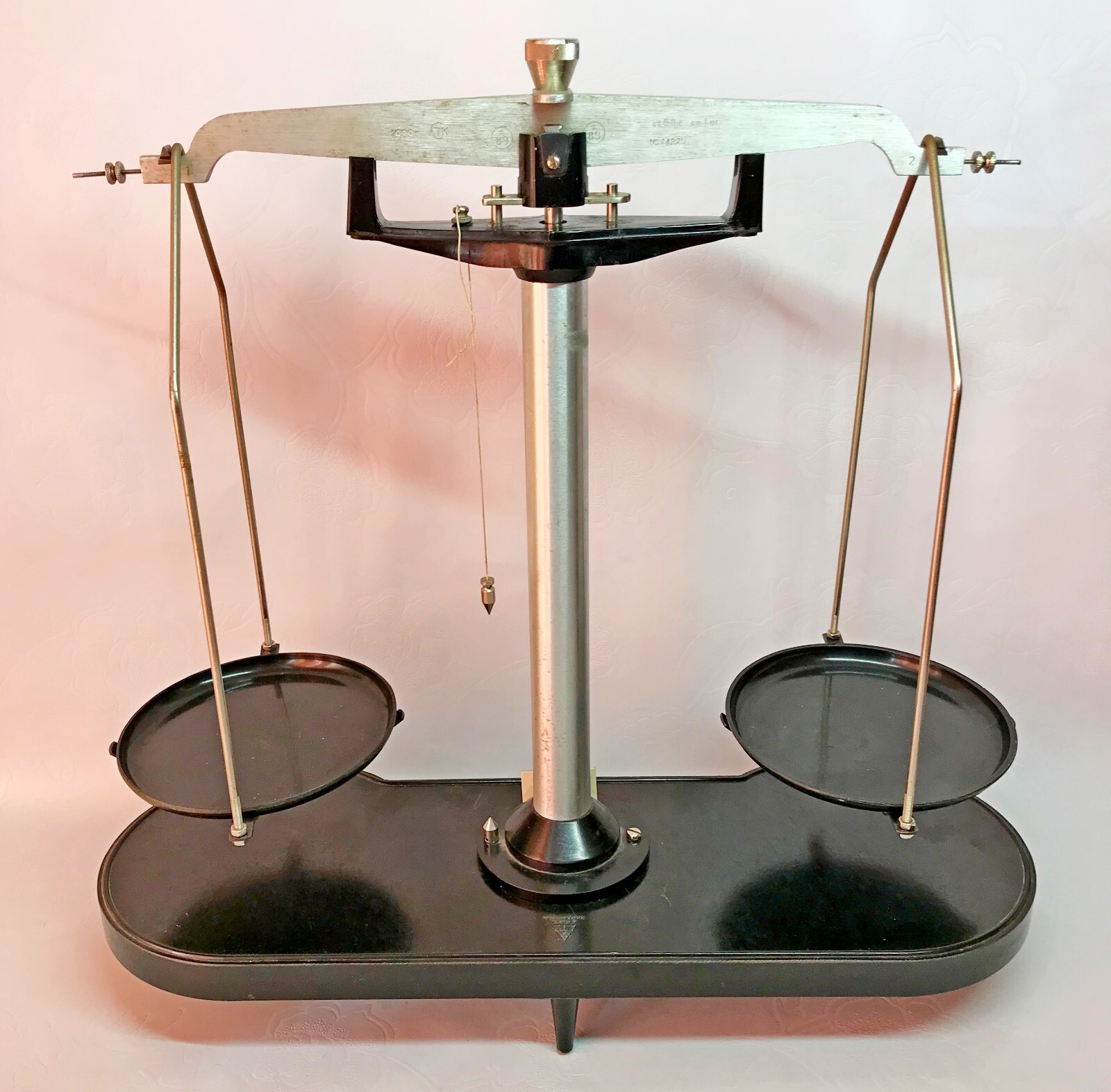 vintage pharmacy scales Kofardzhiev – Laboratory scales