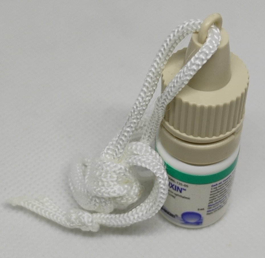 Quixin Sterile Solution Bottle Pharmaceutical Drug Rep Advertising Necklace