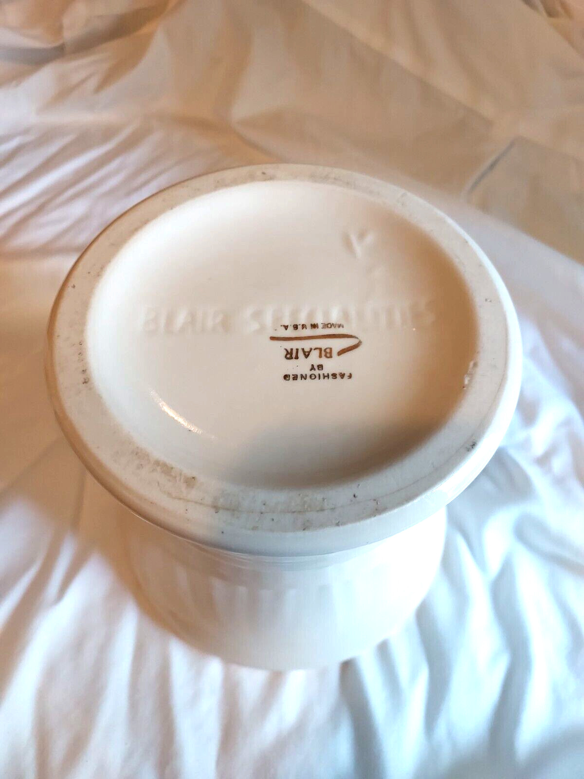 LARGE Ceramic Rx Mortar by Blair Cream And Gold Trim 6″ Fantastic Display Item