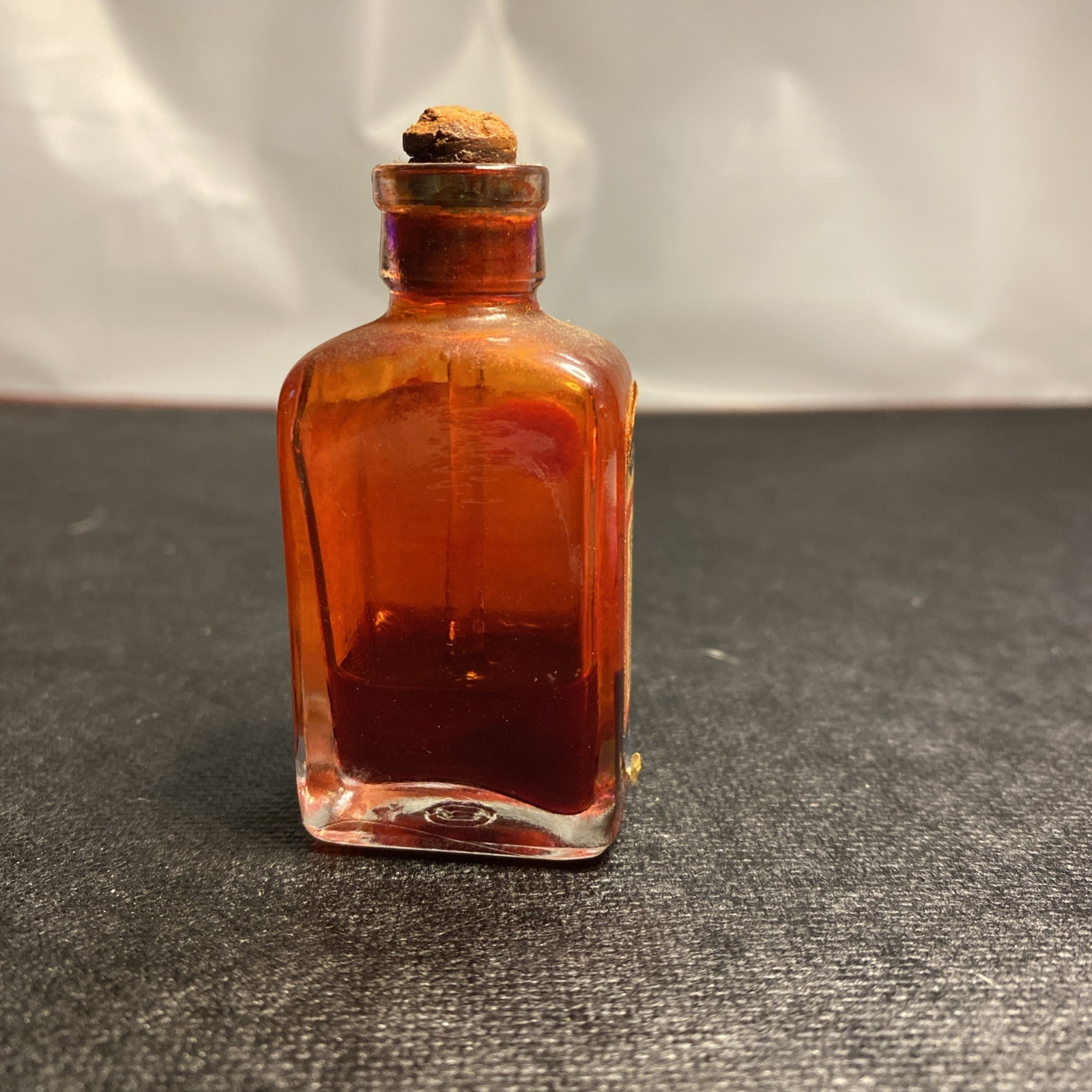 VTG. 1950s Mercuro-Chrome Medicine Bottle Rubber Stopper PHARMACY COLLECTIBLE!