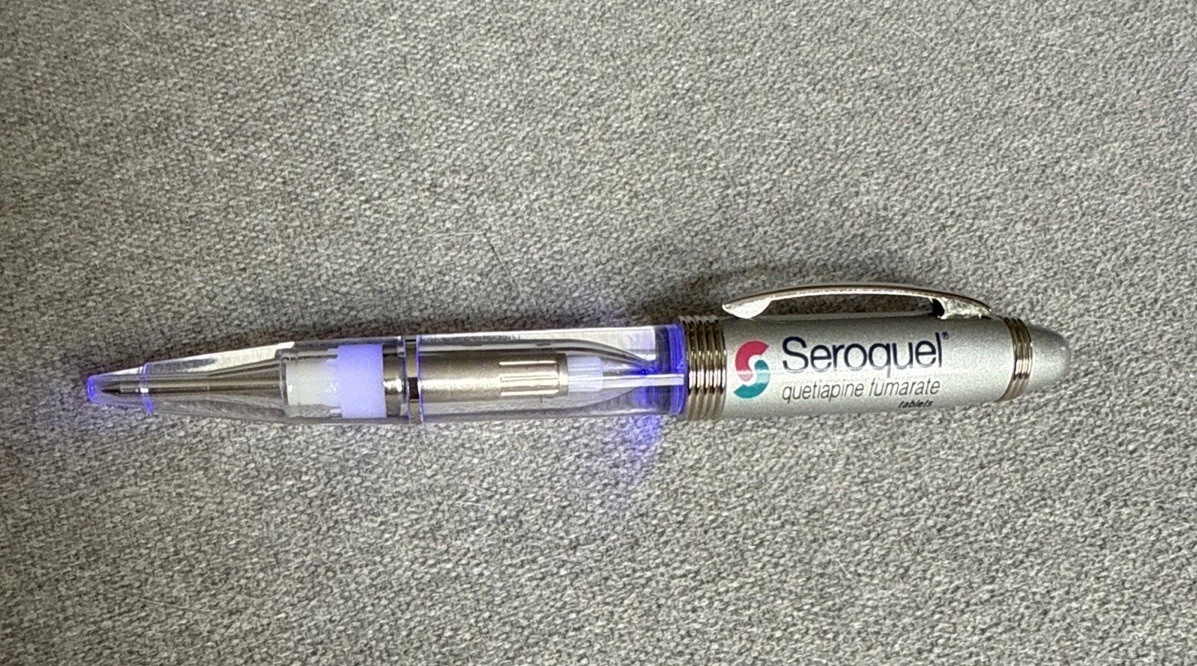 Seroquel Rainbow Lightpen RB-2000 Light Up Pen Includes Case, Batteries, Tool