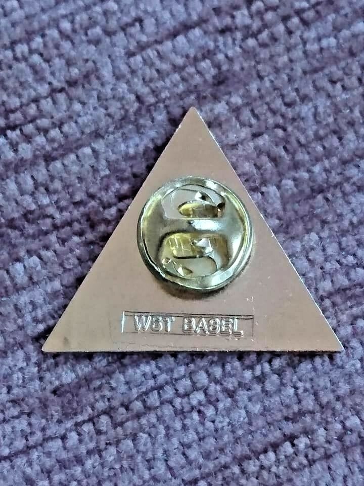 SANDOZ Pharmaceuticals pin LSD Albert Hofmann – BENVENUTO pin badge