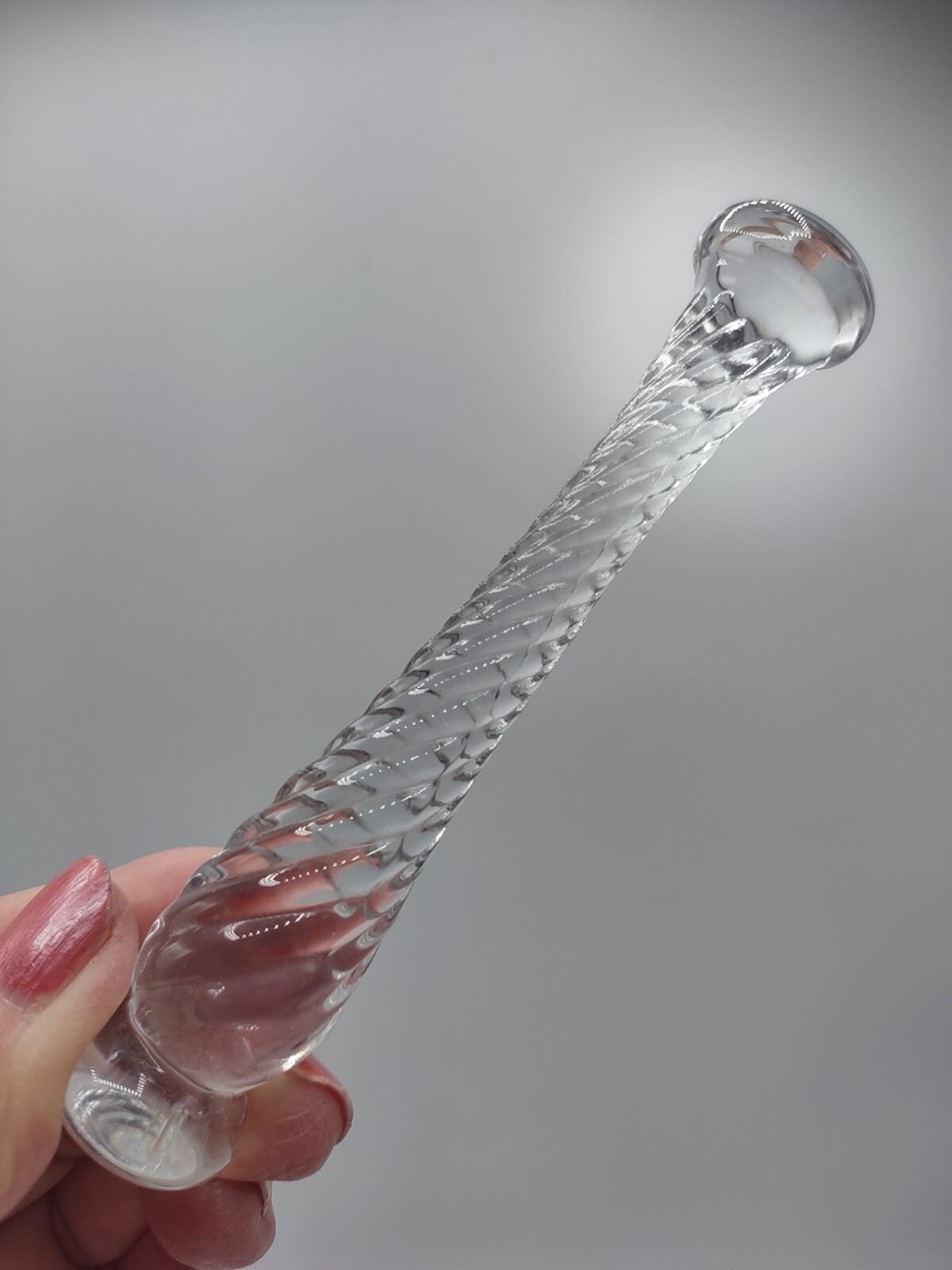 1 Clear Glass Swirled Pestle 3 Mold Seams 4 1/2″