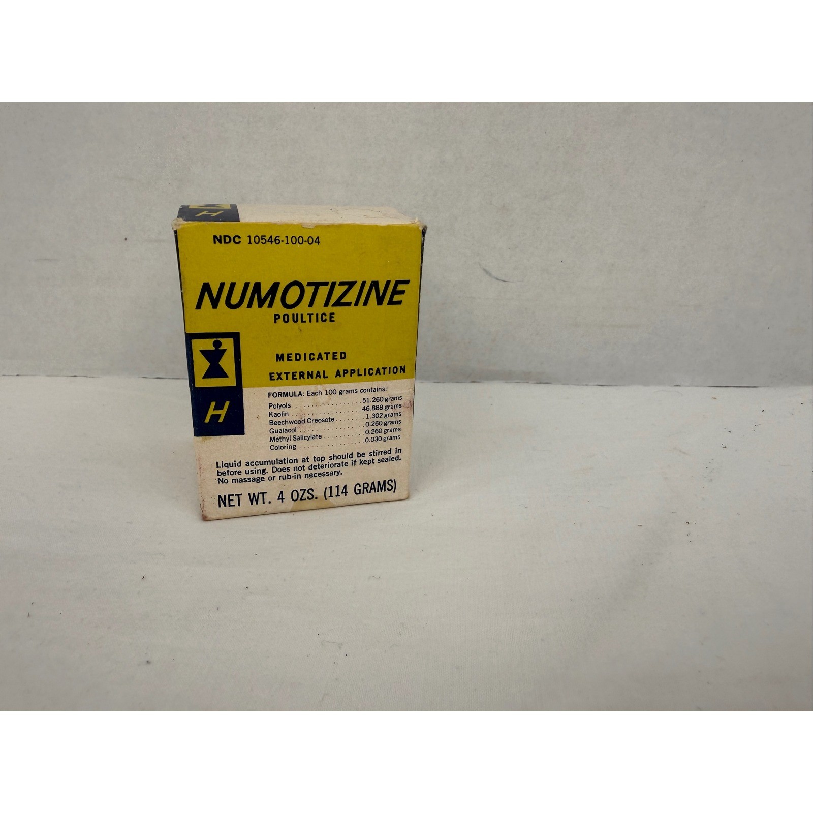 Vintage Numotizine Cataplasm Medicated Poultice 4oz Jar Hobart Laboratories Box