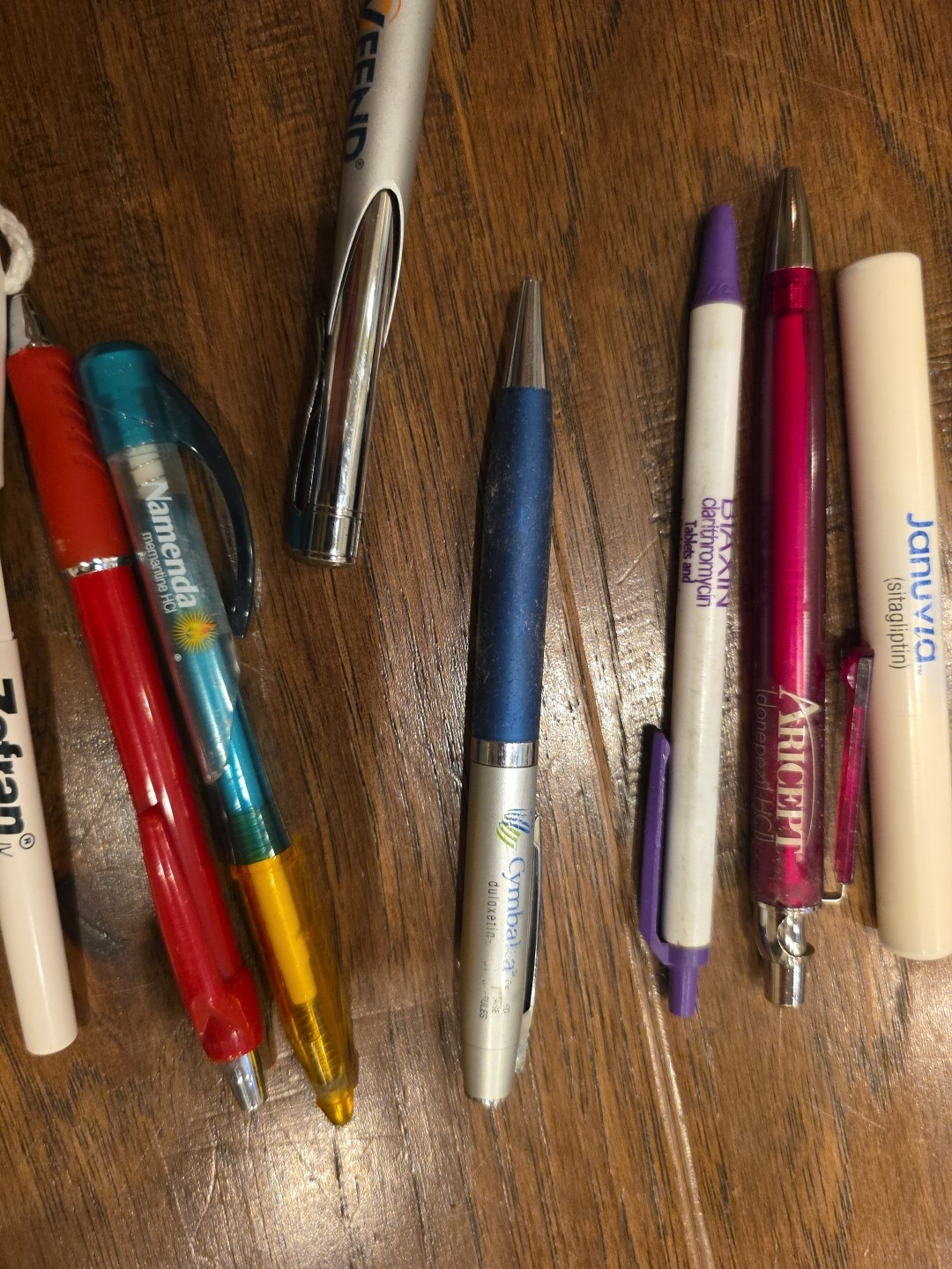 Pharmaceutical Drug Rep Advertising Pens Lot of 18
