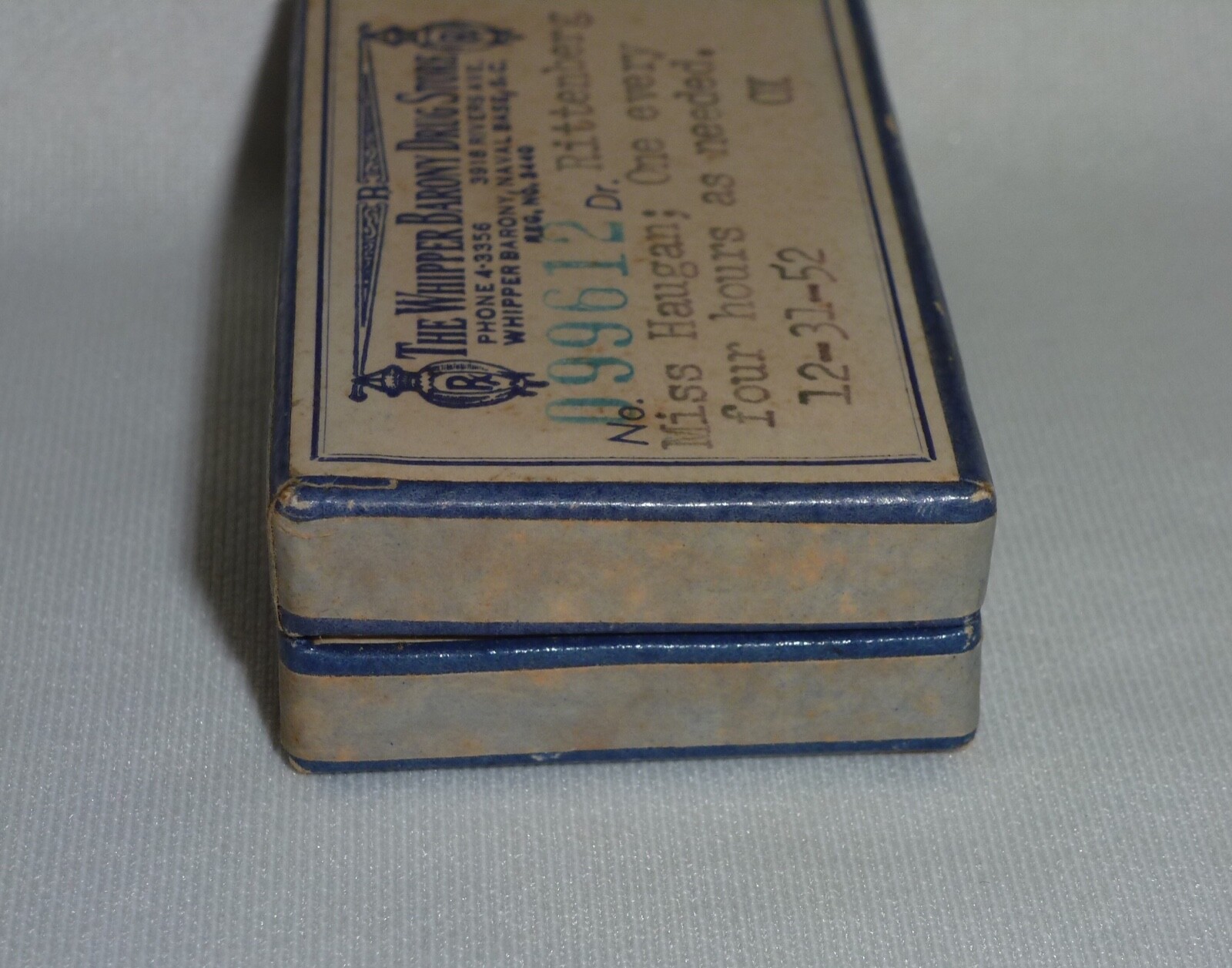 Vintage Charleston Naval Base, SC Hinged Drug Store Pharmacy Pill Box – Navy