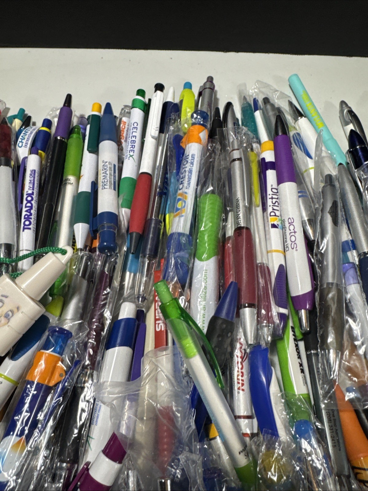 Lot 150 Pharmaceutical Drug Rep Pens!! Many New In or Out of Wrappers, Most Work