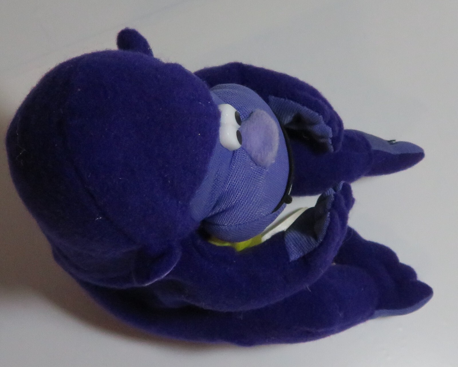 1998 ZYRTEC Purple Plush Gorilla Monkey Stuffed Toy Pharma Promo Advertisement
