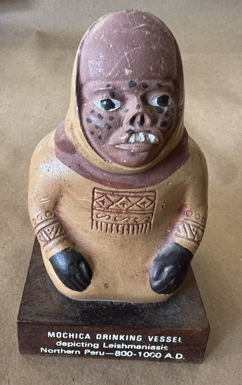 MOCHICA DRINKING GARANYCIN CREAM PHARMACEUTICAL AD DESK STATUE