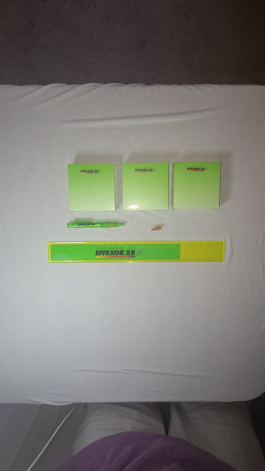 Effexor XR Lot 3 Note Pad Neon Green Pharma Promo Post-it, Pen, Pin, Ruler