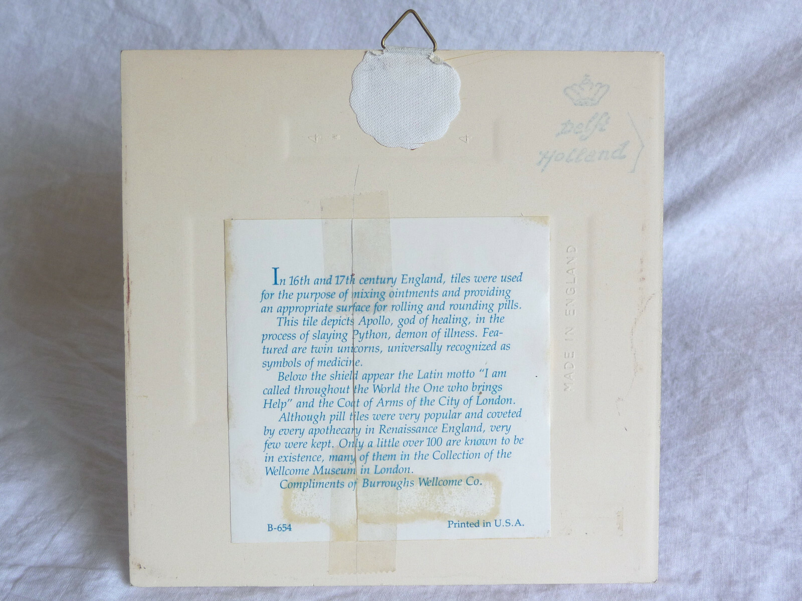 1980 BURROUGHS WELLCOME Pill Tile ENGLISH APOTHECARY’S CREST Delft Holland B-654