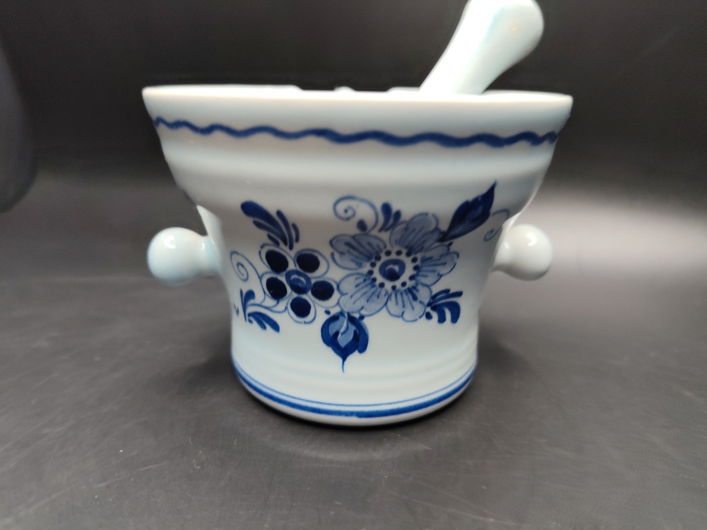 Delfts Apothecary Pestle and Mortar Floral Marked Schoonhoven Keramiek #5087