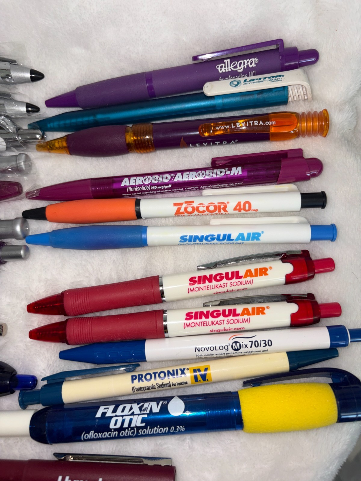 Lot of Drug Rep Items Metal & Plastic Pens & Pen Light *Non Working**READ Desc