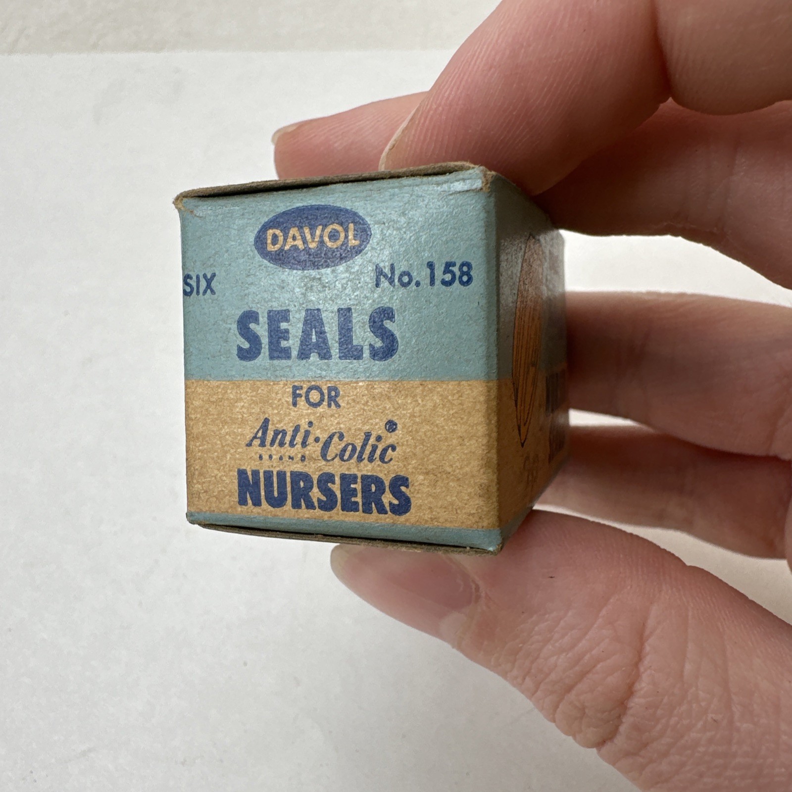 Lot 7 Davol Anti-Colic Nipples 151 & 131, 4 Nursing Bottle Caps 150, 1 Seals 158