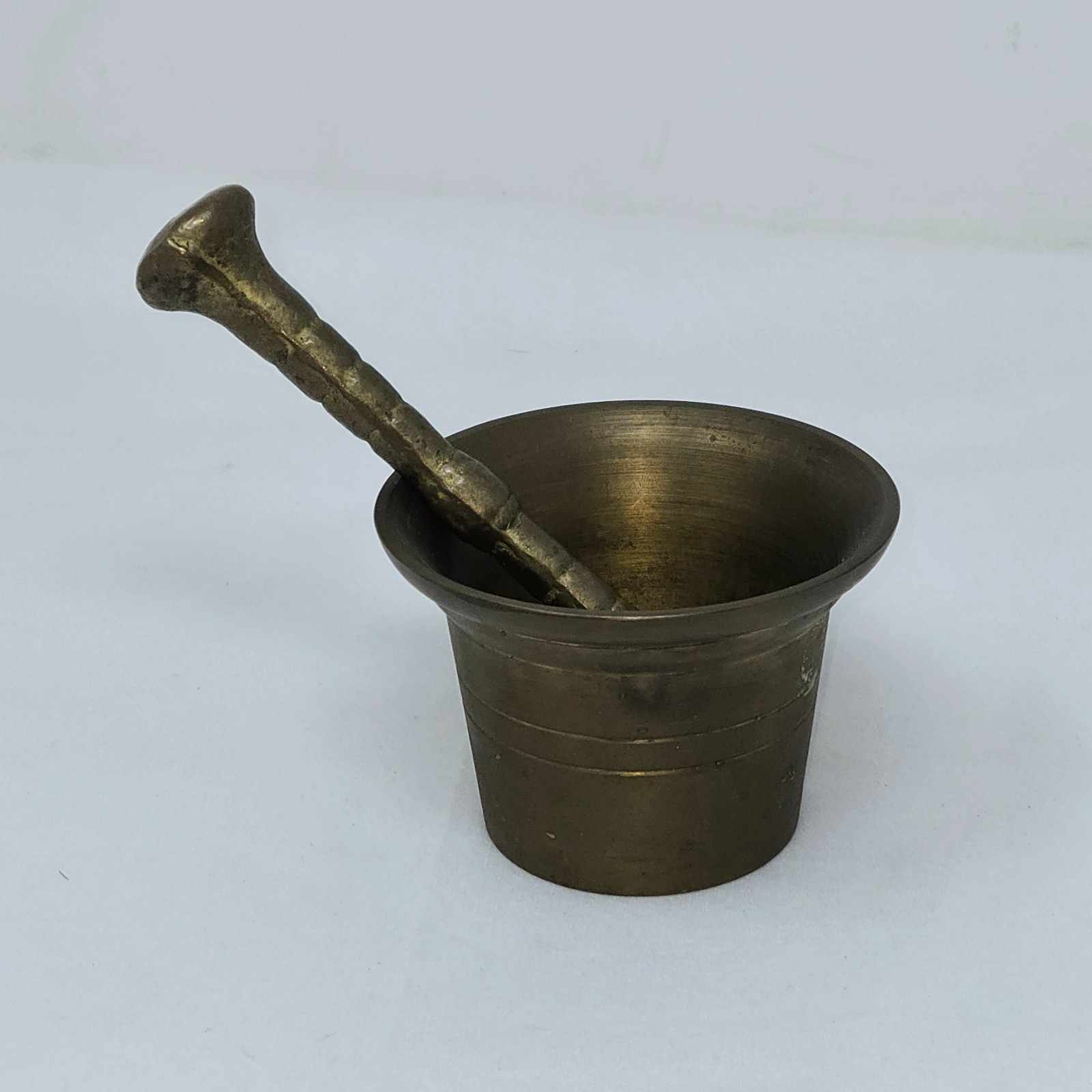 VINTAGE SOLID BRASS APOTHECARY PHARMACY SMALL MORTAR & PESTLE