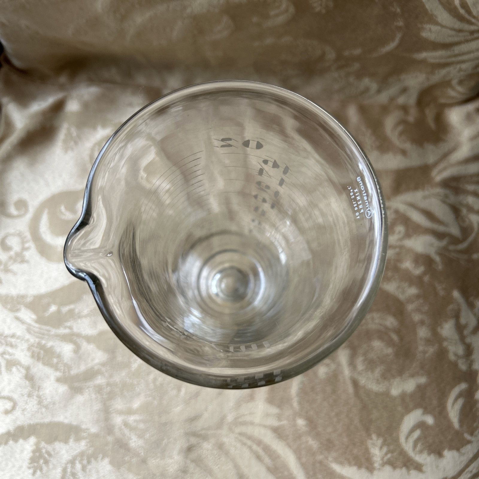 Vintage ETCHED GLASS FOOTED 16 oz 500 cc graduated chemistry BEAKER APOTHECARY