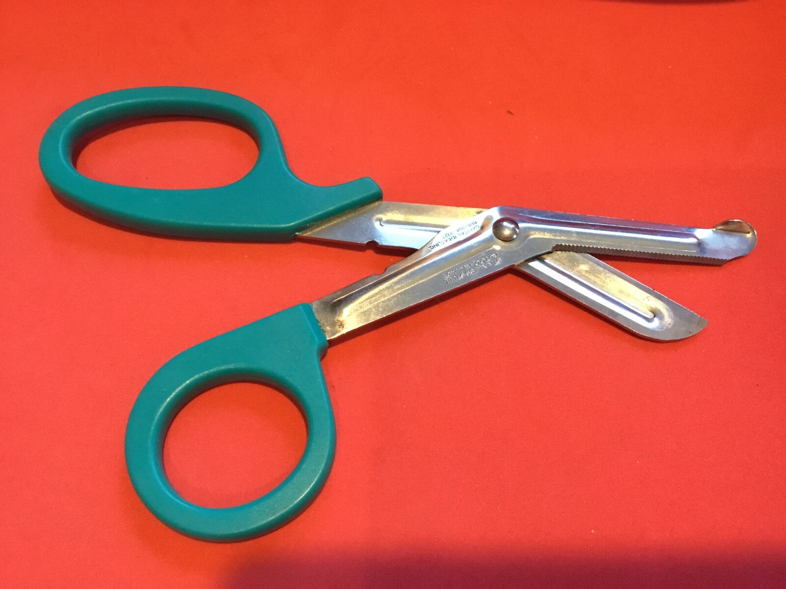 RARE LIDODERM PATCH SURGICAL BANDAGE SCISSORS DRUG REP PROMO