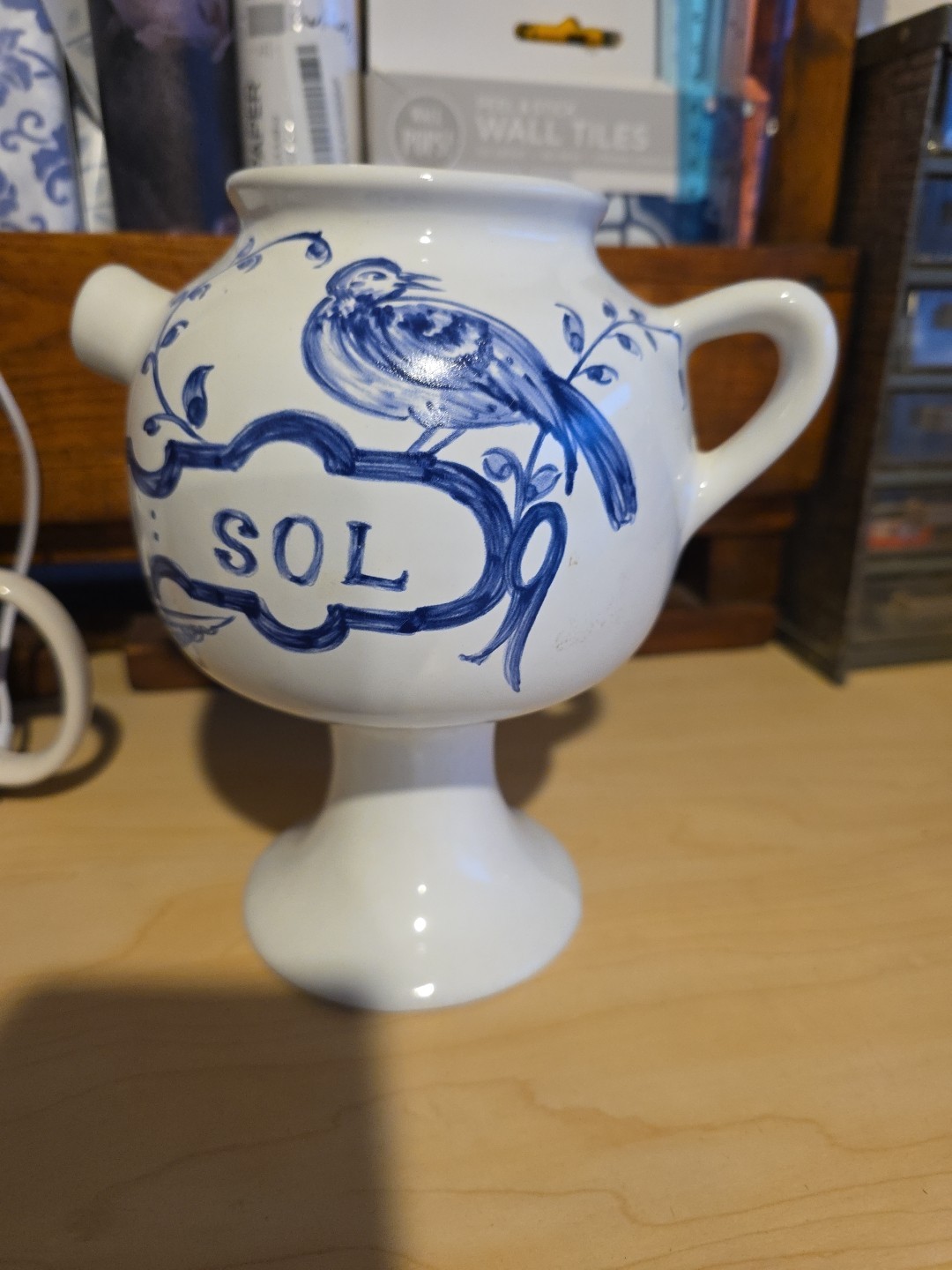 1989 APOTHECARY JAR ~SYR ROSAR SOL~ REPRODUCTION by LILLY PORTUGAL 7.5”