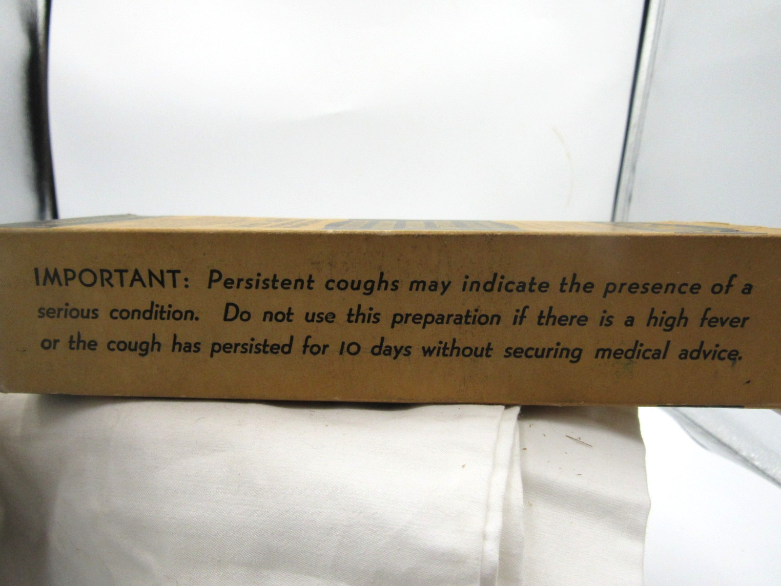 BW – 1930s Creomulsion Coughs Bronchial Atlanta Ga 7 3/4 ” Medicine bottle Box