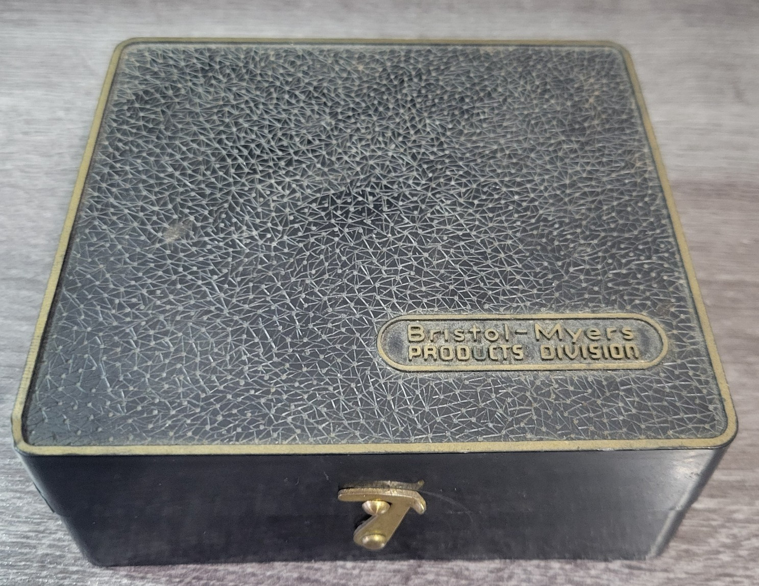 Vintage Bristol Myers Set of Pharmacutical Brass Weights in Original Box