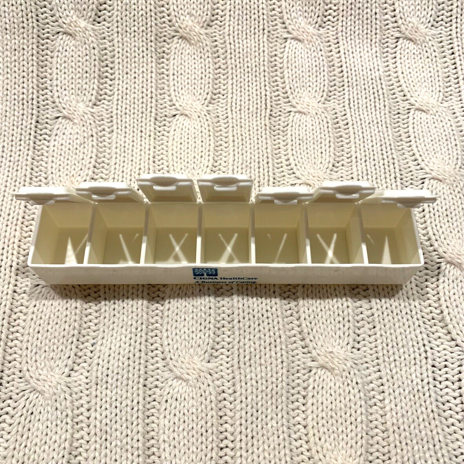 Vtg Small White Cigna Plastic Weekly 5.5” Pill Case Organizer 7 Day Travel