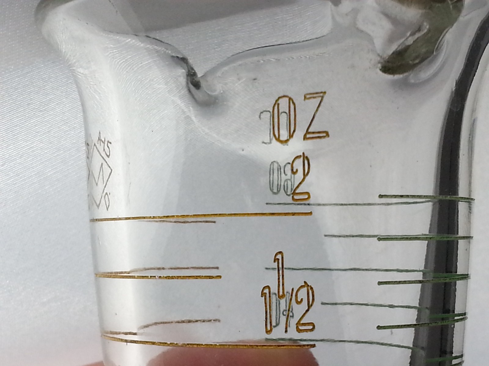 2 Piece Marisco Apothecary Clear Medical Measuring Beakers