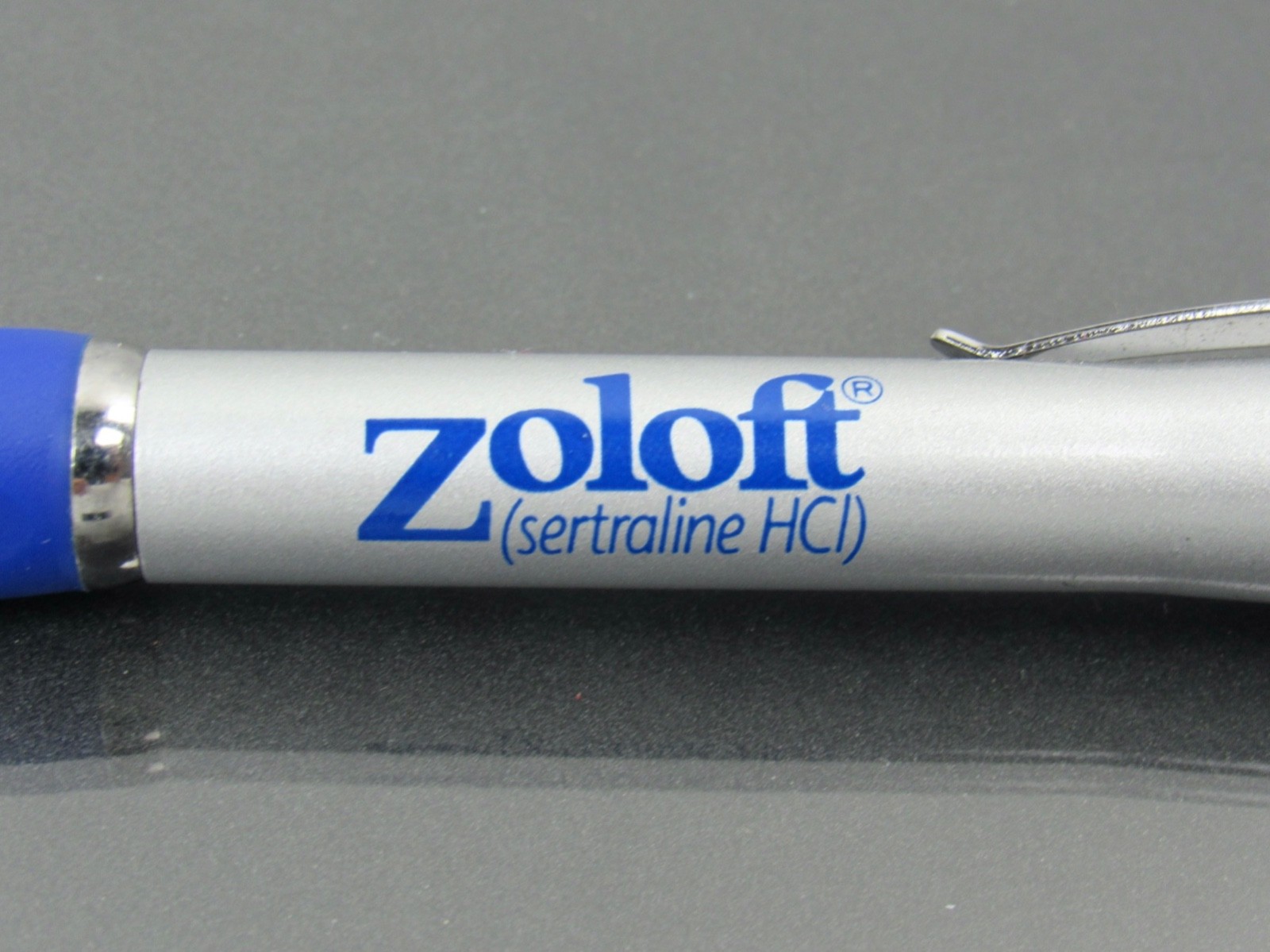 Zoloft METAL Twist PEN Triangular Gripper Drug Rep Pharmaceutical Medical Promo