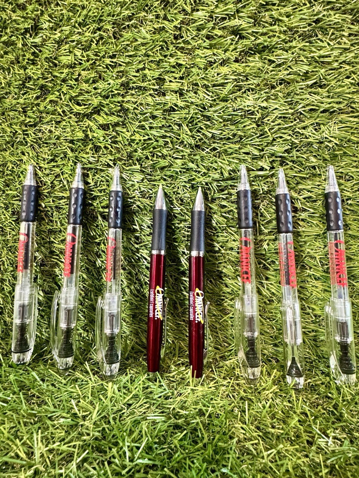 💥Vintage OMNICEF® Pen Lot – 8 Rare Pharma Promo Pens (Collector’s Treasure!) 💥