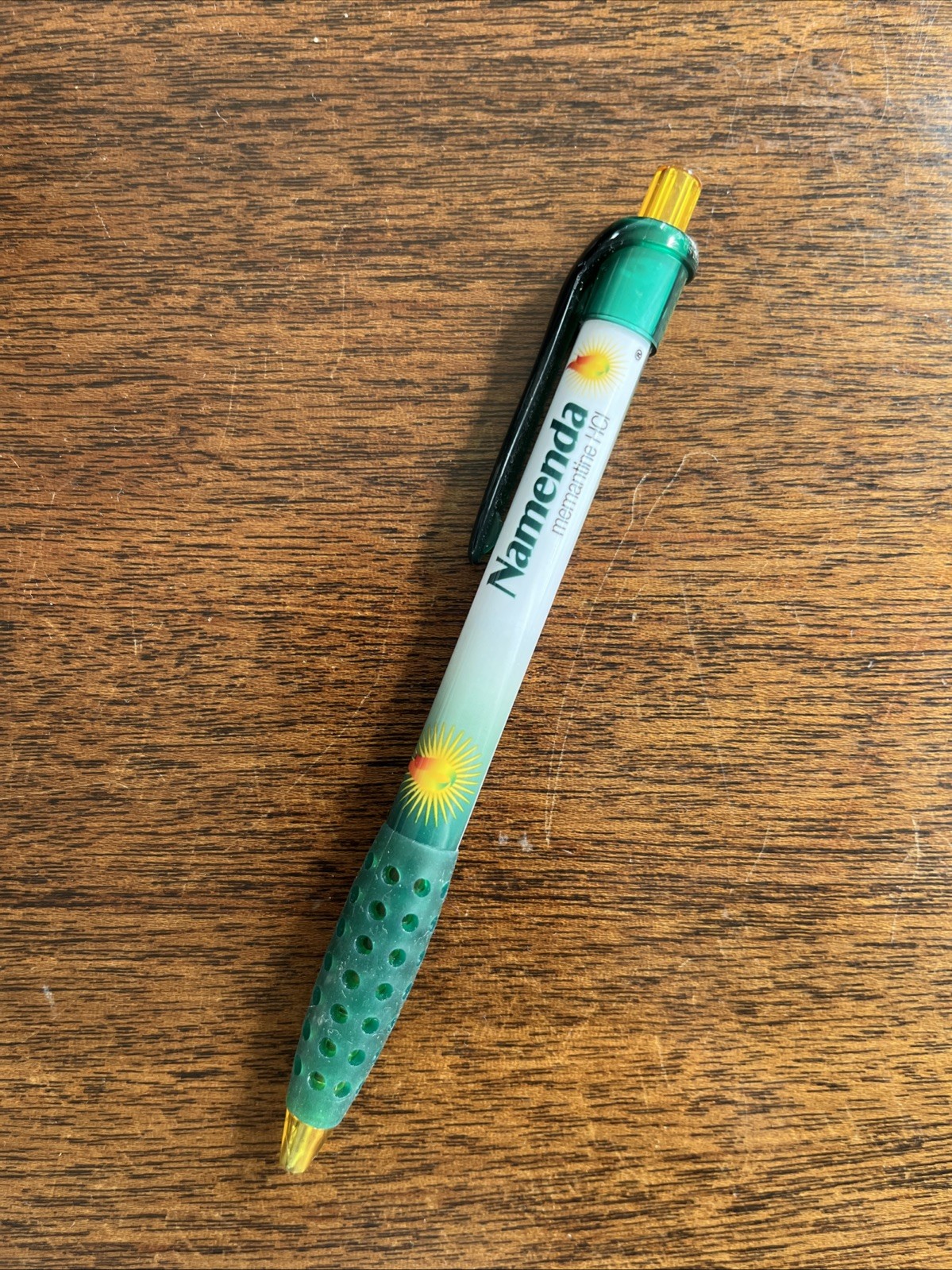 Namenda Medical Drug Rep Pharmaceutical Gel Pen Rare Green Grip Yellow AbbVie