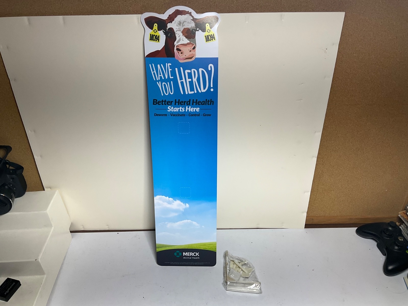 Merck Animal Health CATTLE CARE Vaccines Cow Herd 24” x 6” Plastic Display