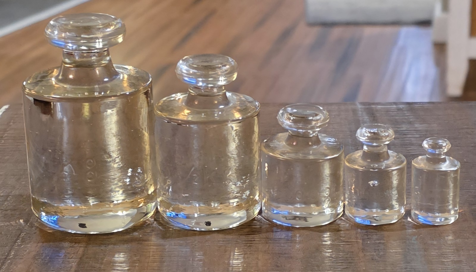 Vintage Clear Glass Laboratory Apothecary Scale Weights 1kg to 50gm Set Of 5