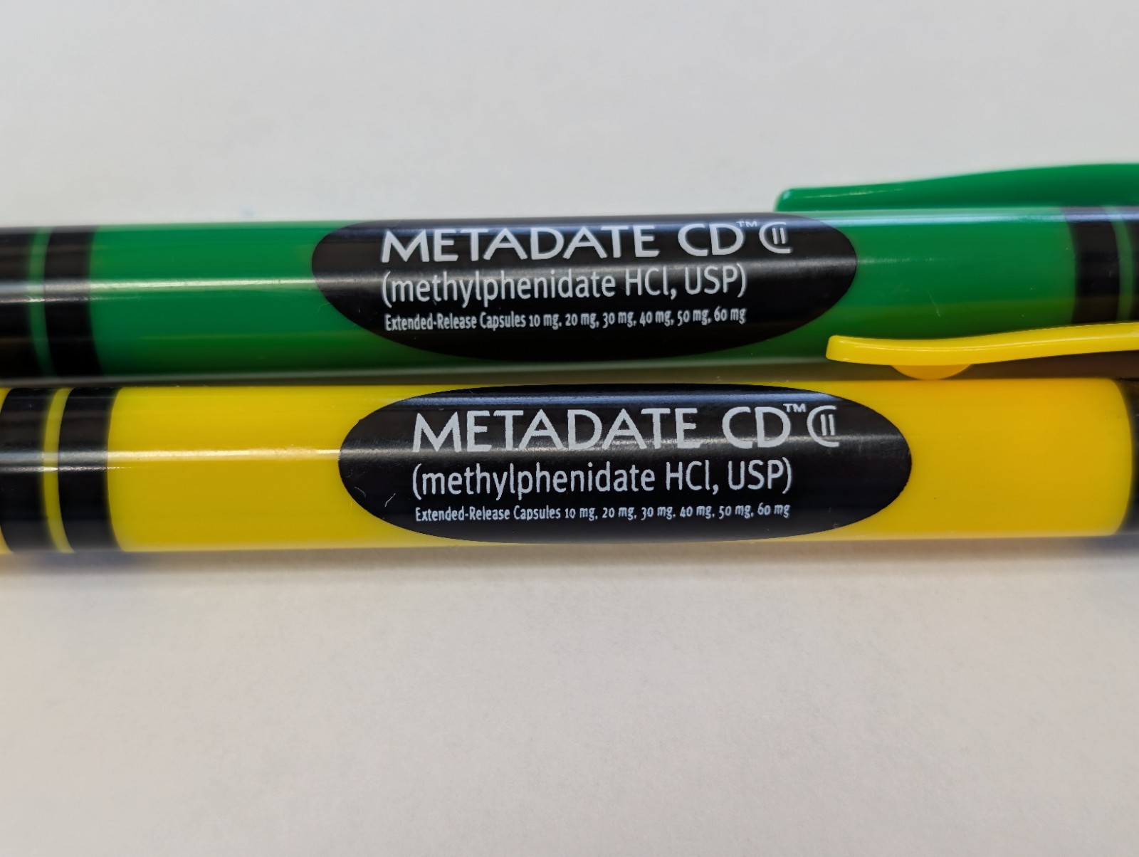 RARE Metadate CD CII Pharmaceutical Drug Rep Pen ADHD Green Yellow Crayon Click