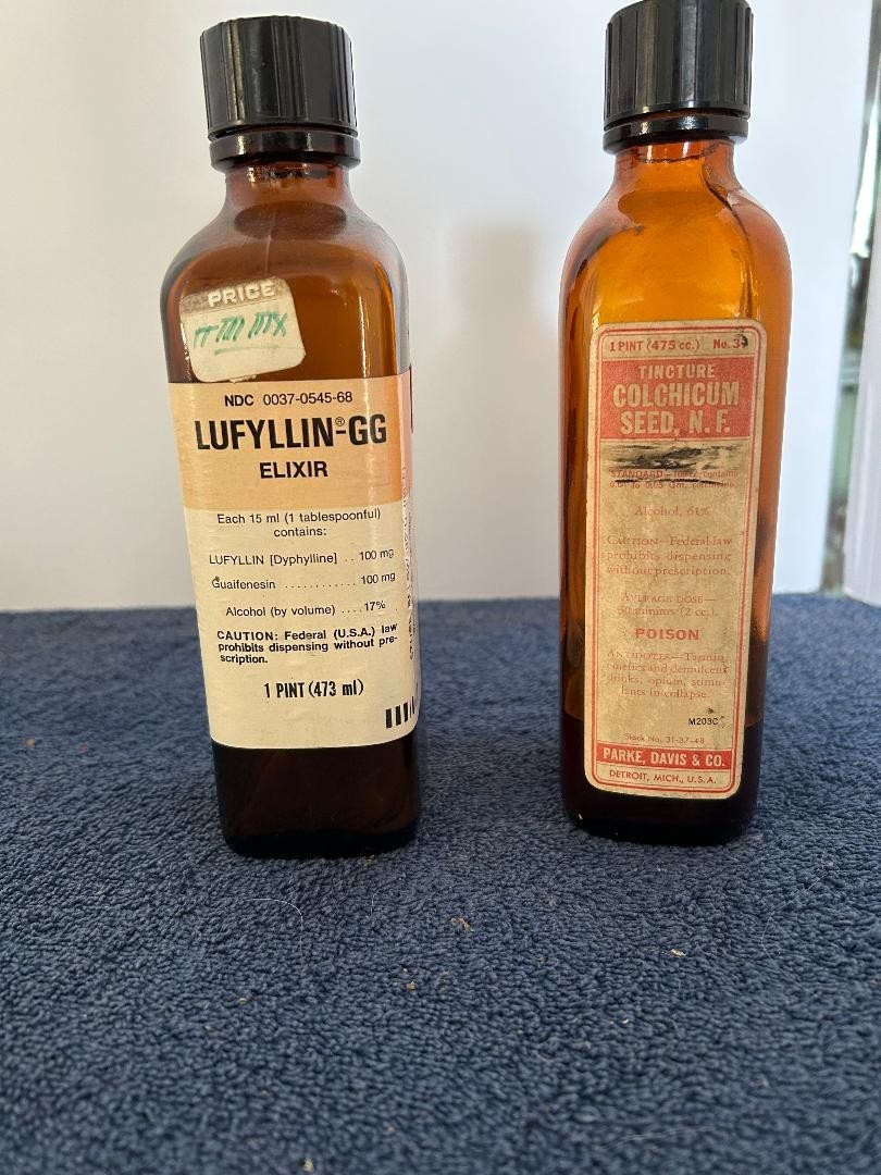 Vintage Parke Davis Colchicum Seed POISON bottle and Lufyllin-GG Elixir EMPTY