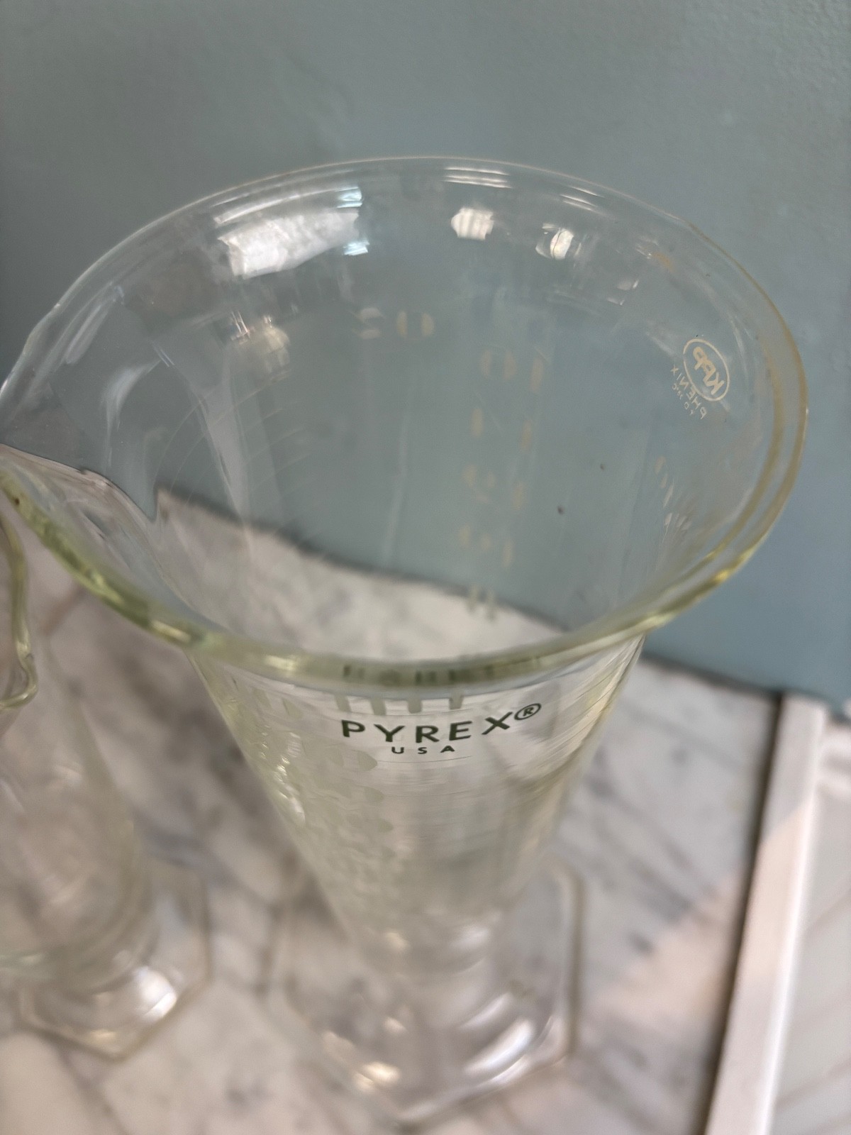 Set of 2 Antique Laboratory Hex-Footed Glass Graduated Cylindar Beakers Pyrex