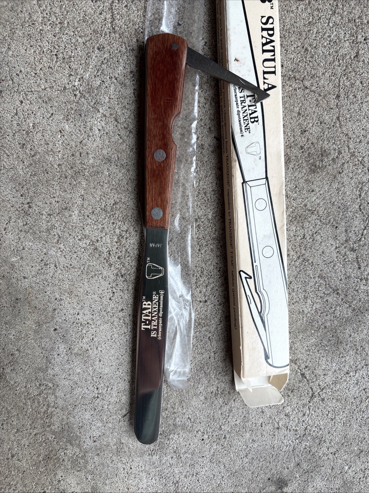 Pharmaceutical Rep T-tab Spatula Sorting Medicine