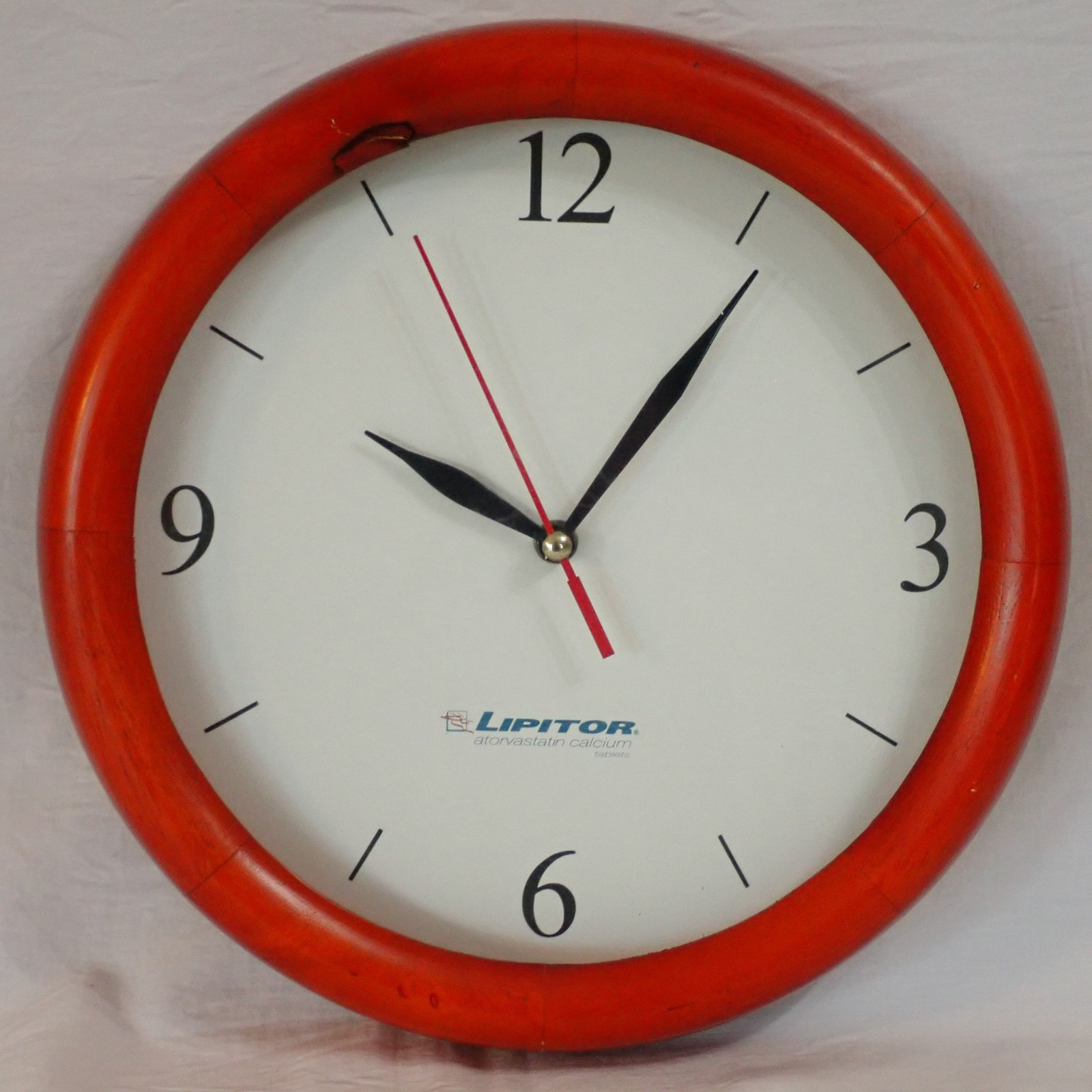 LIPITOR 10″ WALL CLOCK w/ BAMBOO TRIM MEDICAL PROMOTIONAL ADVERTISING