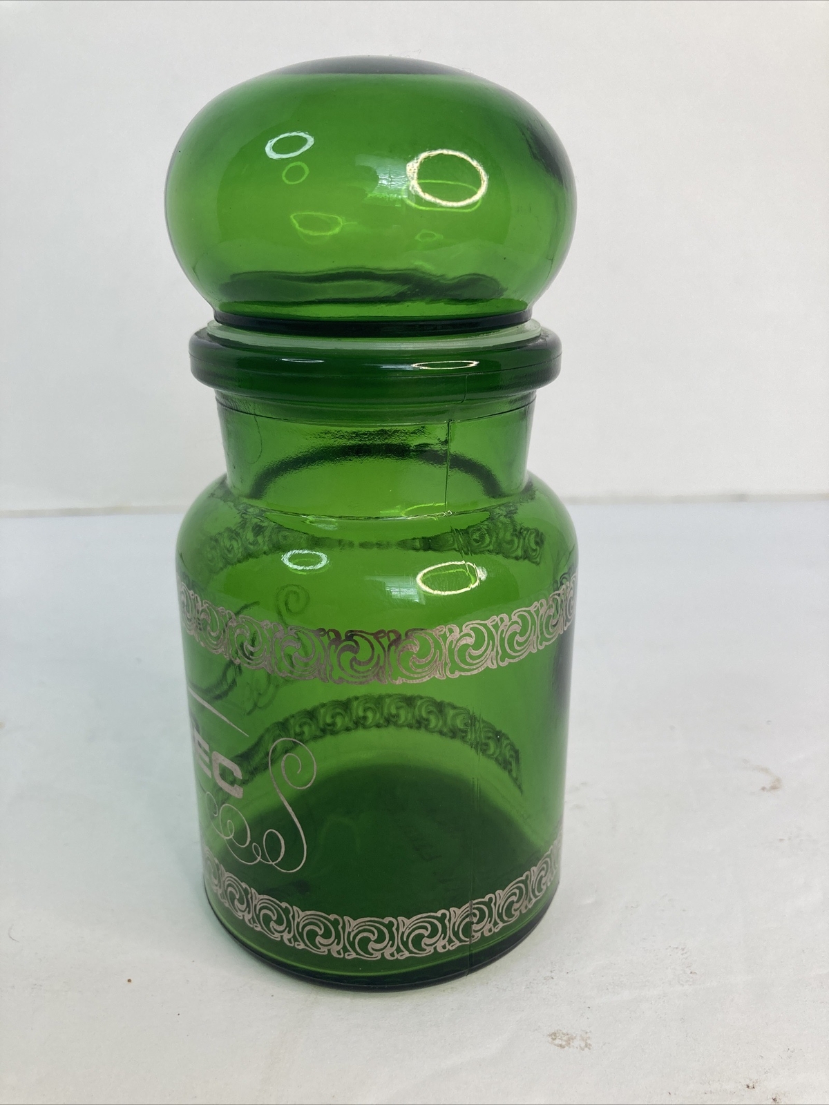 Vintage Green Glass Apothecary Jar Bottle Bubble Lid Belgium 5.5″ Vio-Bec GOLD