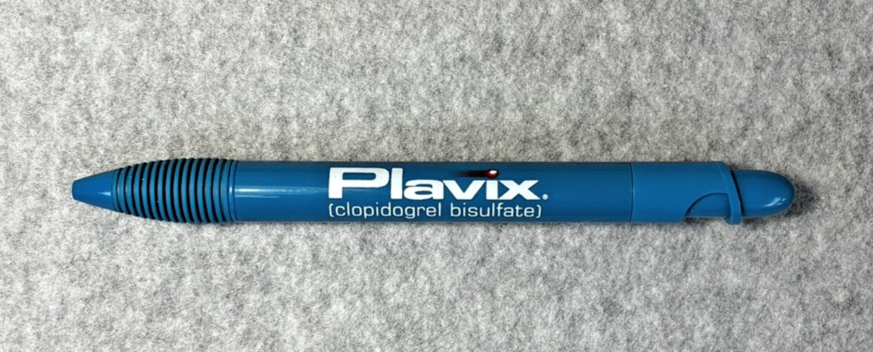 PLAVIX Drug Rep Pen Pharmaceutical Advertising Collectible Blue Refillable