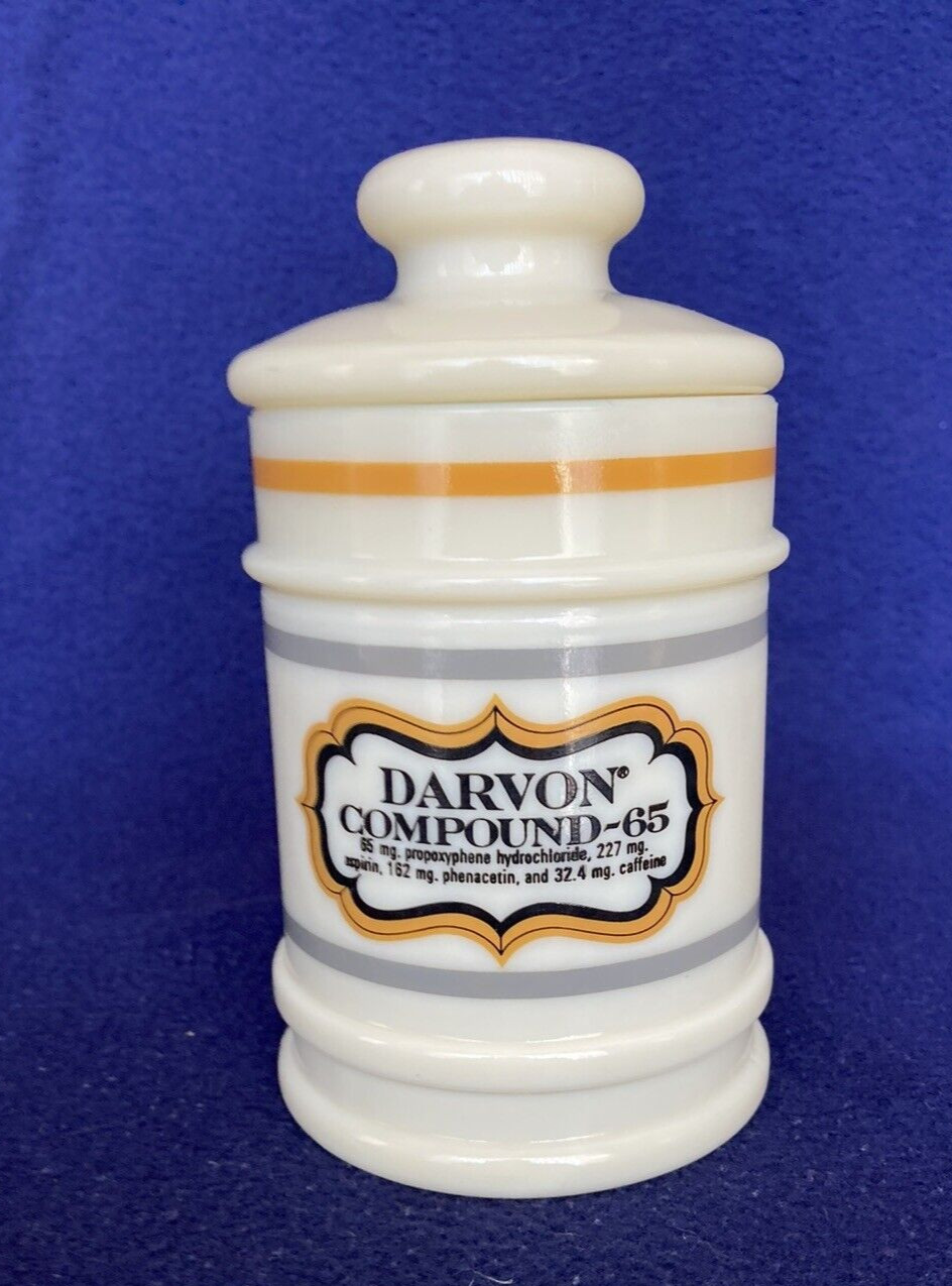 Darvon Compound-65 Glass Apothecary Jar with Lid, 5 1/2″ Tall, Decorative