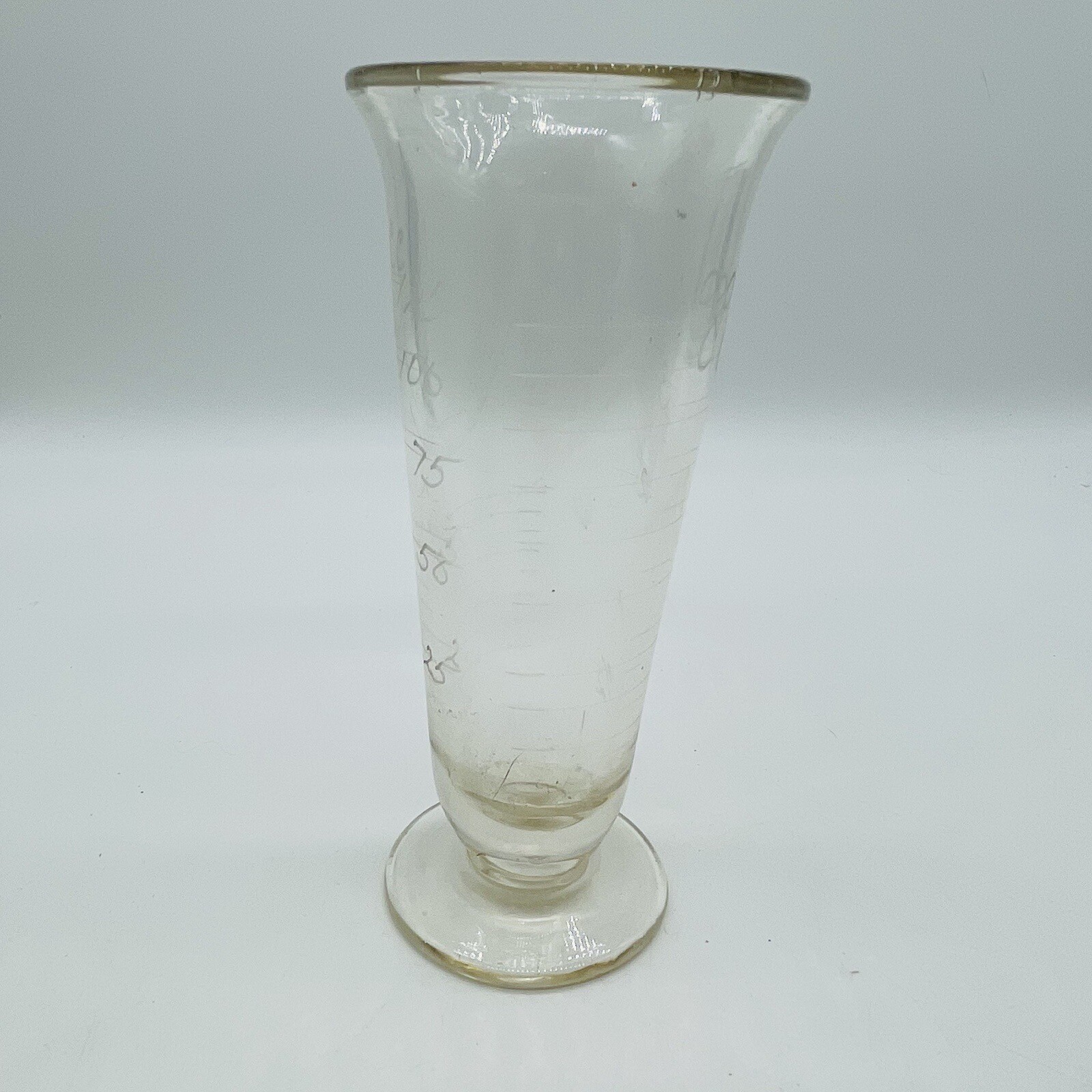 VINTAGE ETCHED GLASS FOOTED MEASURING BEAKER LAB APOTHECARY