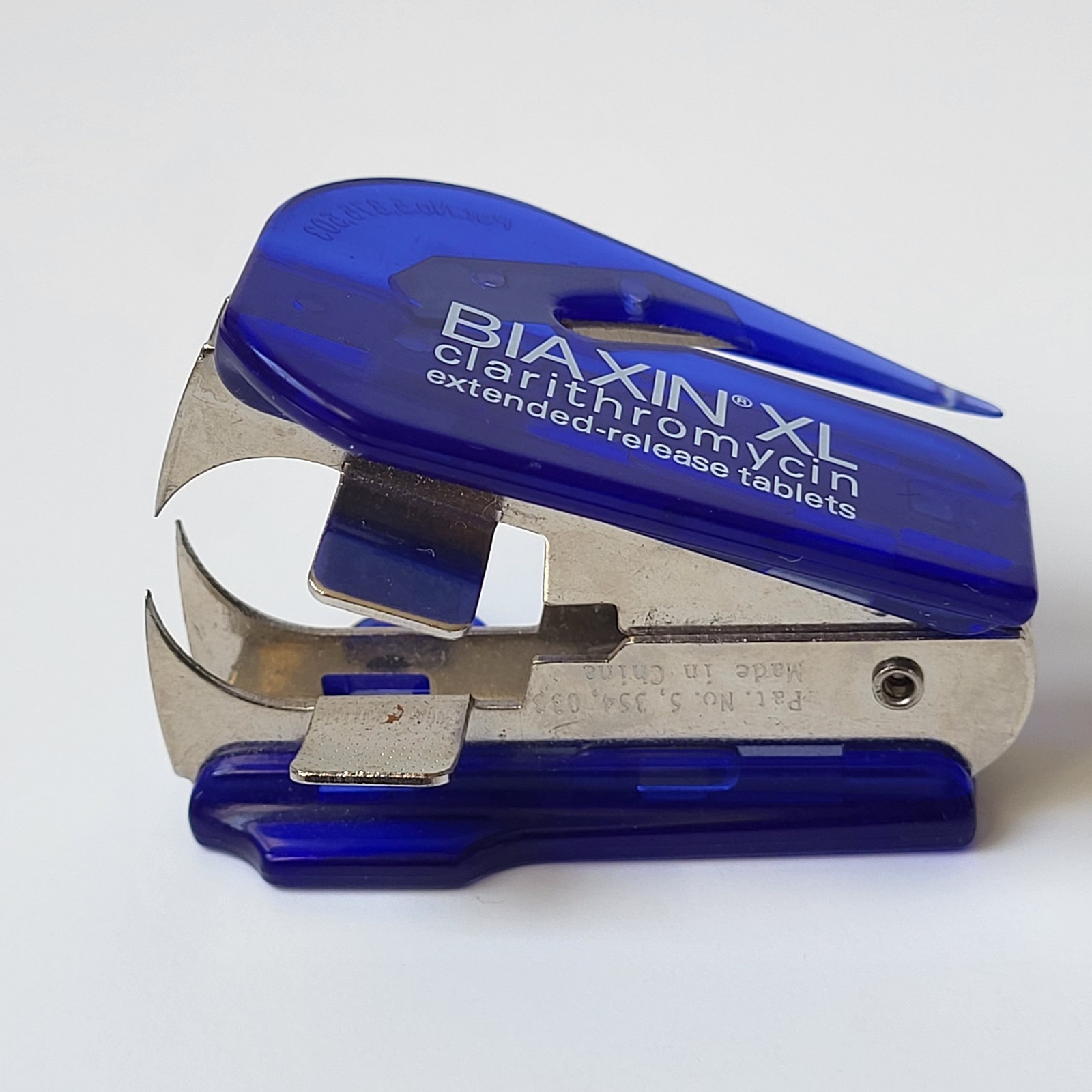 BIAXIN XL Pharmaceutical Drug Rep Blue Stapler Remover Letter Opener Collectible